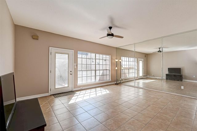 2232 S Piney Point Road 103, Houston, TX 77063