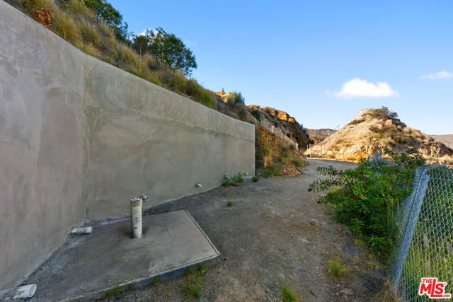 4140 Encinal Canyon Road, Malibu, CA 90265