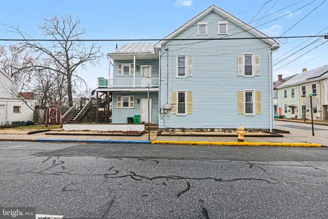 172 E PENN ST, Carlisle, PA 17013