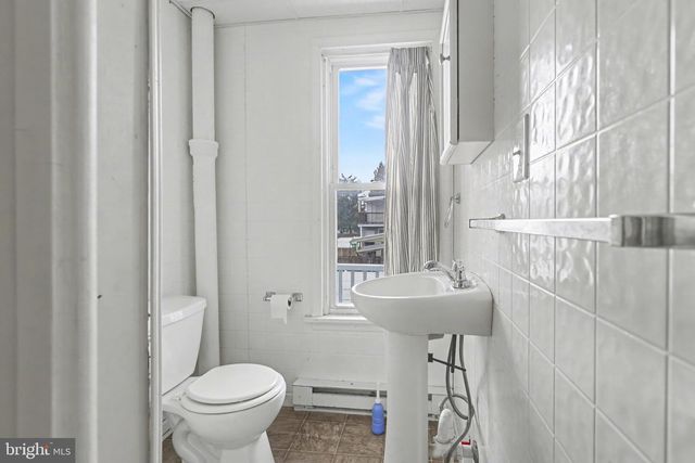 172 E PENN ST, Carlisle, PA 17013