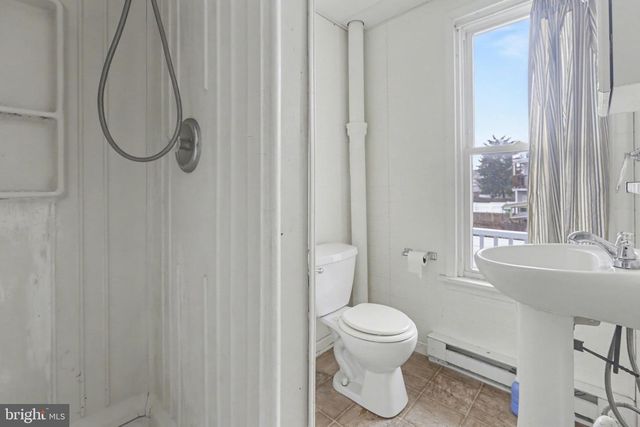 172 E PENN ST, Carlisle, PA 17013