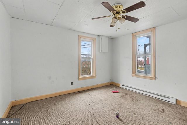 172 E PENN ST, Carlisle, PA 17013