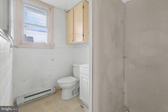 172 E PENN ST, Carlisle, PA 17013