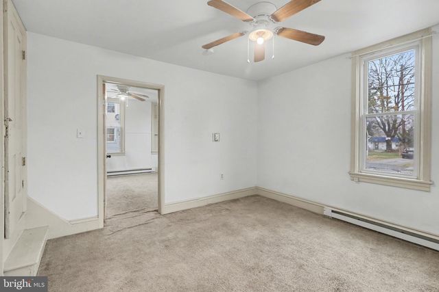 172 E PENN ST, Carlisle, PA 17013