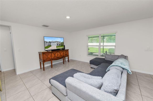 3715 CAPRI COAST DRIVE, Plant City, FL 33565
