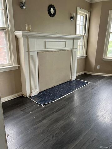 16617 Mendota Street, Detroit, MI 48221