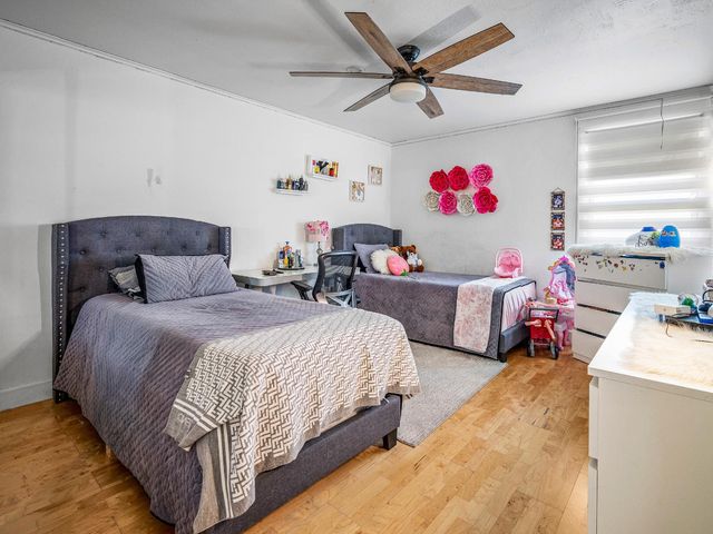 2580 Roslyn Way, Sacramento, CA 95821