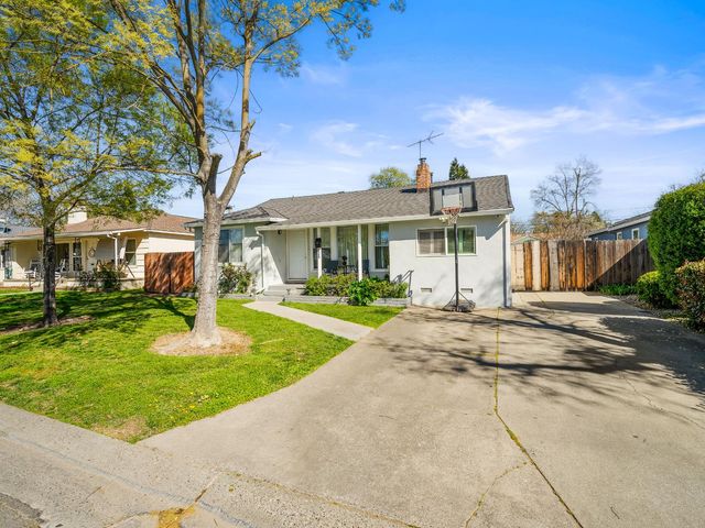 2580 Roslyn Way, Sacramento, CA 95821