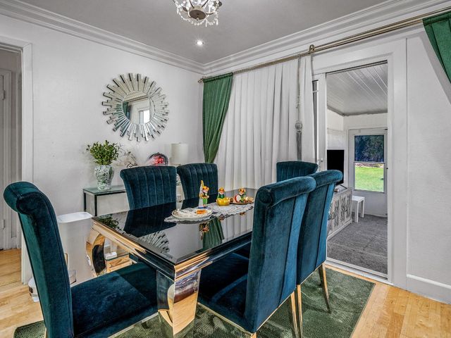 2580 Roslyn Way, Sacramento, CA 95821