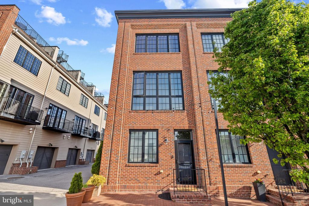 3800 DILLON ST, Baltimore, MD 21224