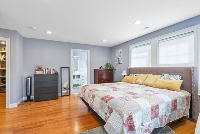 16 Downey St 16, Watertown, MA 02472