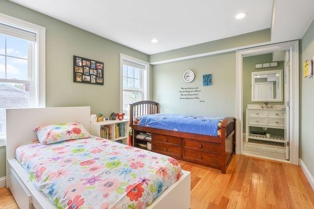 16 Downey St 16, Watertown, MA 02472