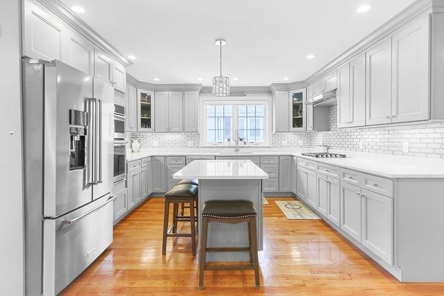 16 Downey St 16, Watertown, MA 02472