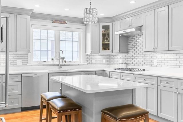 16 Downey St 16, Watertown, MA 02472