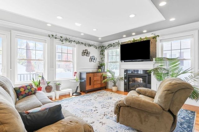 16 Downey St 16, Watertown, MA 02472