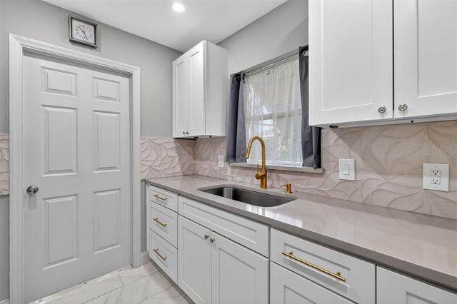 512 HIGHLAND DRIVE, Eustis, FL 32726