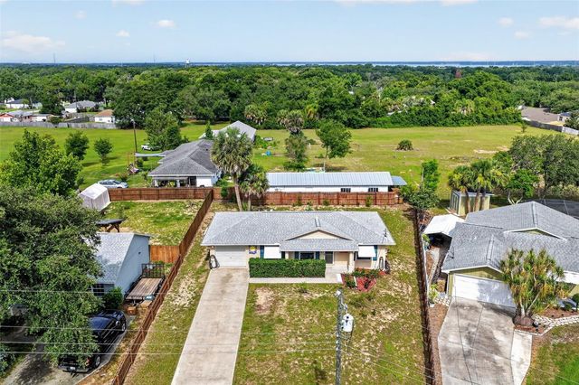 512 HIGHLAND DRIVE, Eustis, FL 32726