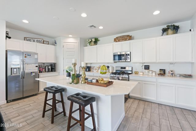 9512 W TURNEY Avenue, Phoenix, AZ 85037