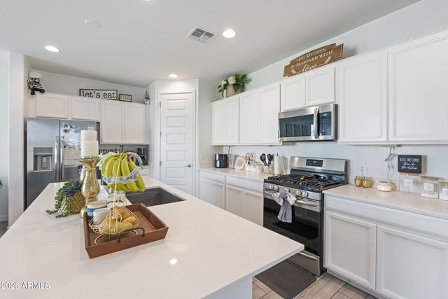 9512 W TURNEY Avenue, Phoenix, AZ 85037