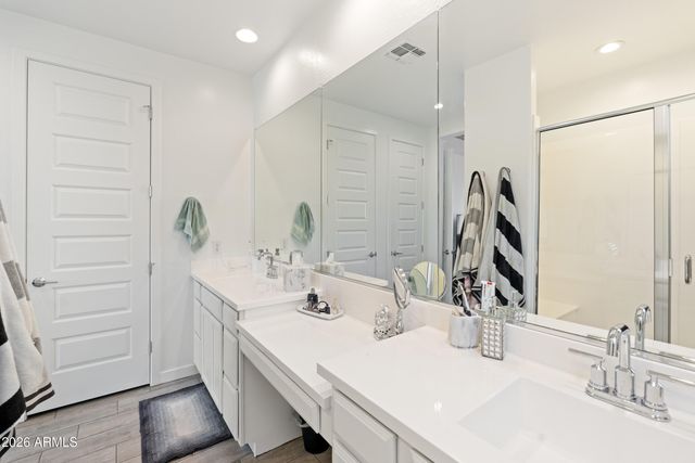 9512 W TURNEY Avenue, Phoenix, AZ 85037