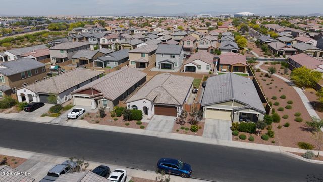 9512 W TURNEY Avenue, Phoenix, AZ 85037