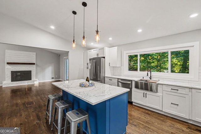 480 Surrey Place, Marietta, GA 30068