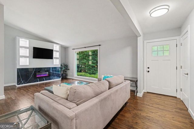 480 Surrey Place, Marietta, GA 30068