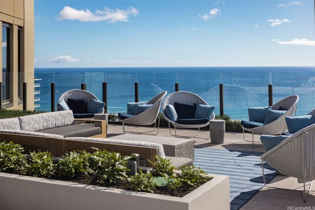987 Queen Street 525, Honolulu, HI 96814
