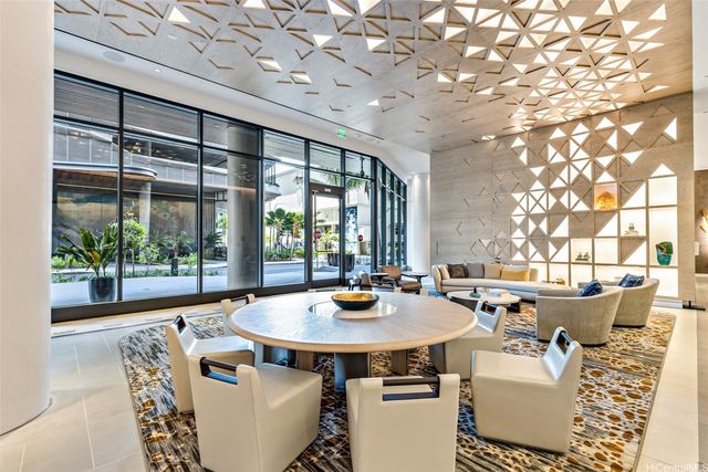 987 Queen Street 525, Honolulu, HI 96814