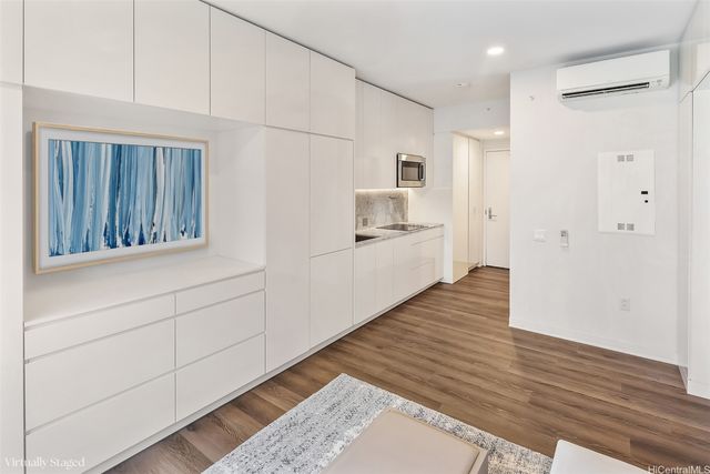 987 Queen Street 525, Honolulu, HI 96814