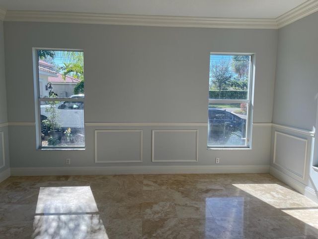 9326 Plantation Estates Dr, Royal Palm Beach, FL 33411