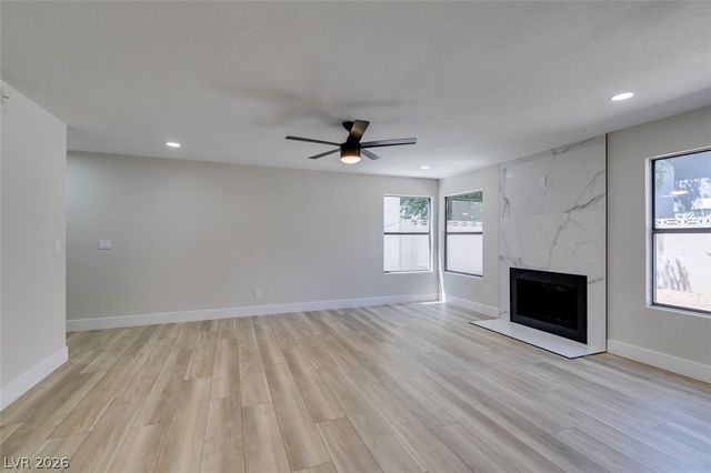 59 Sirnoble Street, Las Vegas, NV 89110