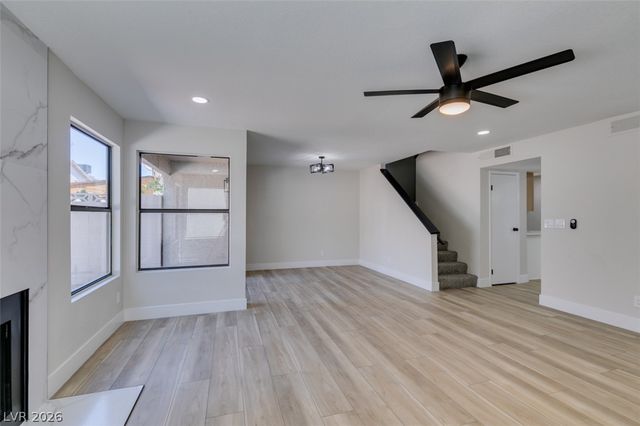 59 Sirnoble Street, Las Vegas, NV 89110