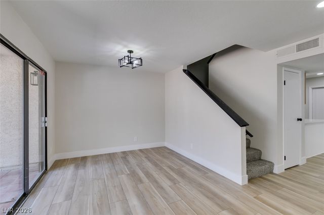 59 Sirnoble Street, Las Vegas, NV 89110