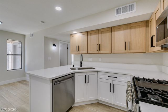 59 Sirnoble Street, Las Vegas, NV 89110