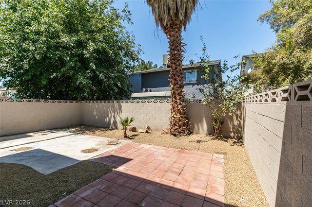 59 Sirnoble Street, Las Vegas, NV 89110