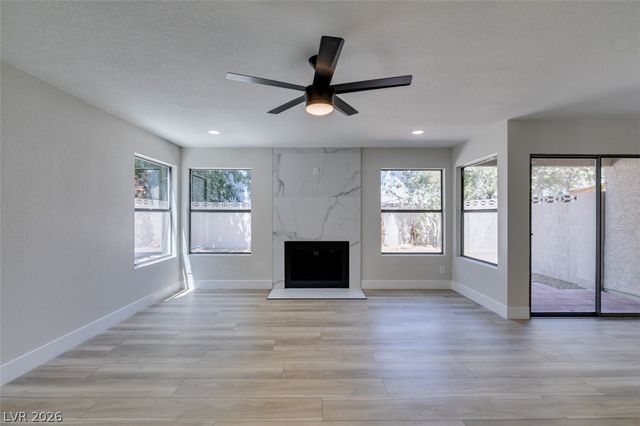 59 Sirnoble Street, Las Vegas, NV 89110