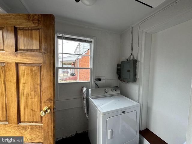 9947 CROSSFIELD RD, Hagerstown, MD 21740