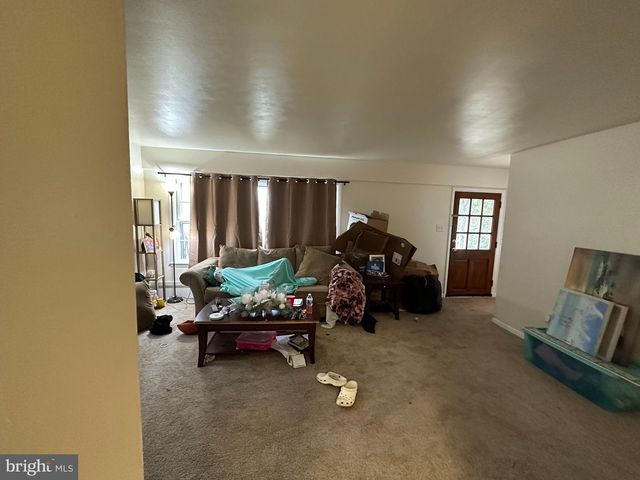 9947 CROSSFIELD RD, Hagerstown, MD 21740