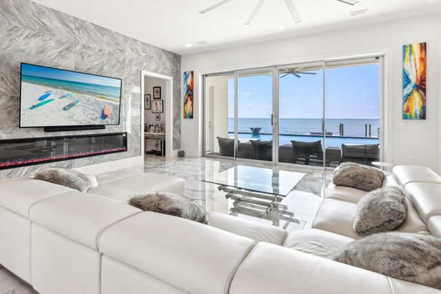 3218 Bay Estates Circle, Miramar Beach, FL 32550