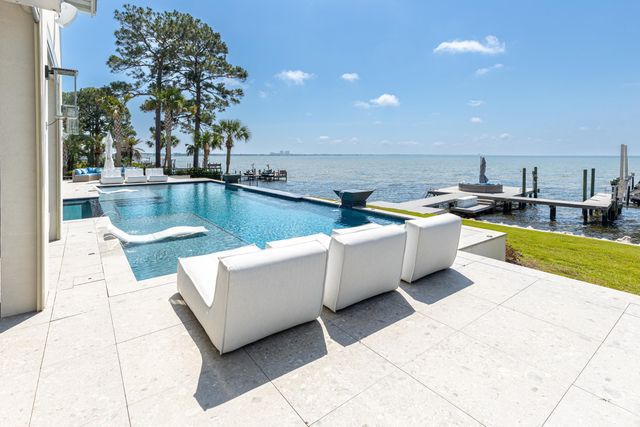 3218 Bay Estates Circle, Miramar Beach, FL 32550