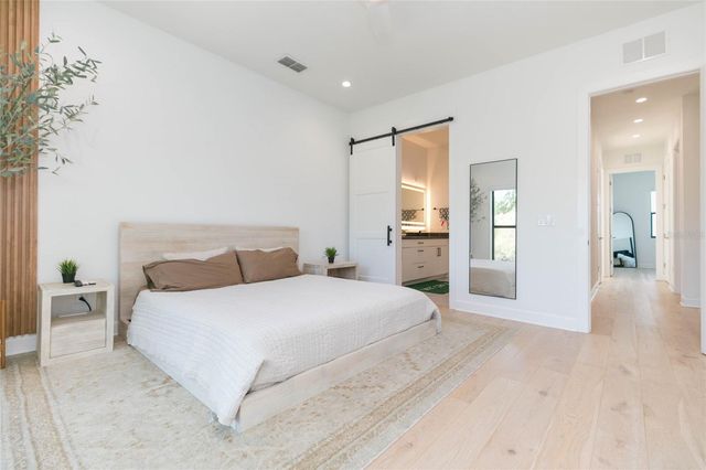 2851 W GANDY BOULEVARD 5, Tampa, FL 33611