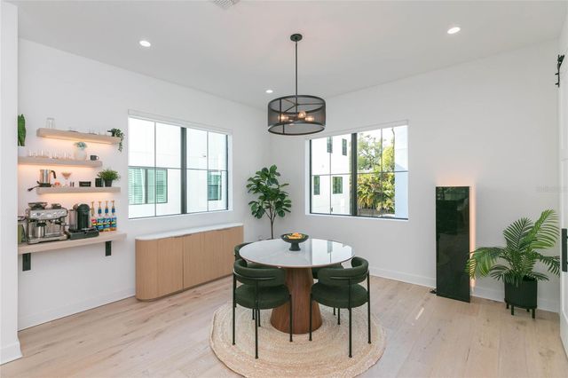 2851 W GANDY BOULEVARD 5, Tampa, FL 33611