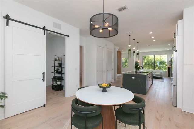 2851 W GANDY BOULEVARD 5, Tampa, FL 33611