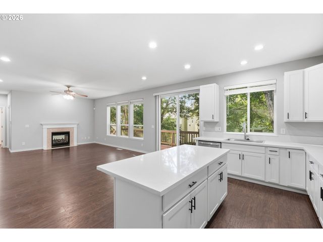 16130 Sw LOON Dr, Beaverton, OR 97007