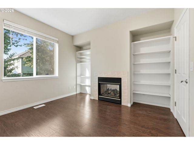 16130 Sw LOON Dr, Beaverton, OR 97007