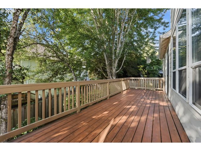 16130 Sw LOON Dr, Beaverton, OR 97007