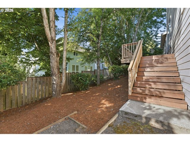 16130 Sw LOON Dr, Beaverton, OR 97007