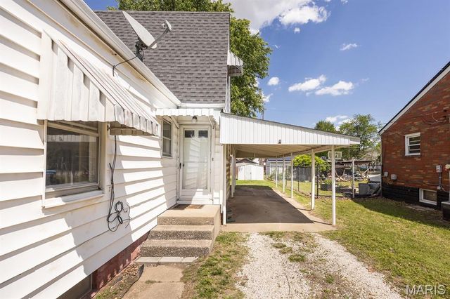 509 Tipton Avenue, Wood River, IL 62095