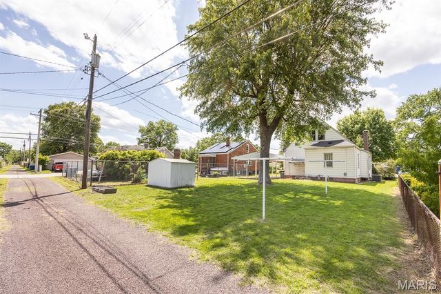 509 Tipton Avenue, Wood River, IL 62095
